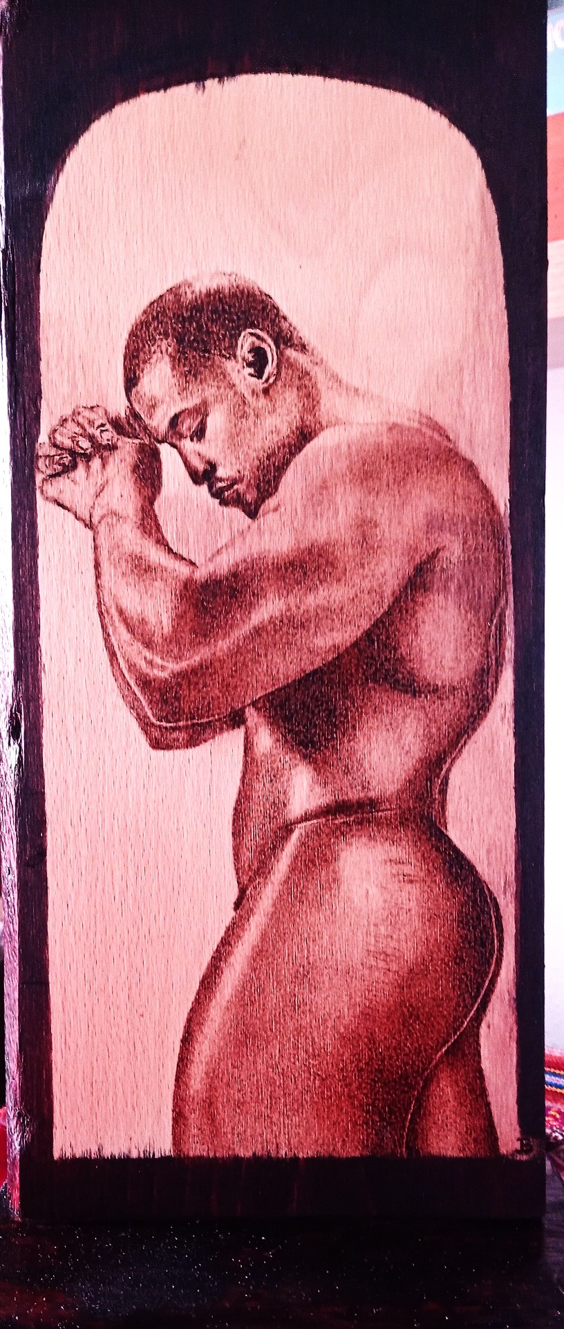 MUSCLES (sur socle bois de chêne) 40cmx18cm