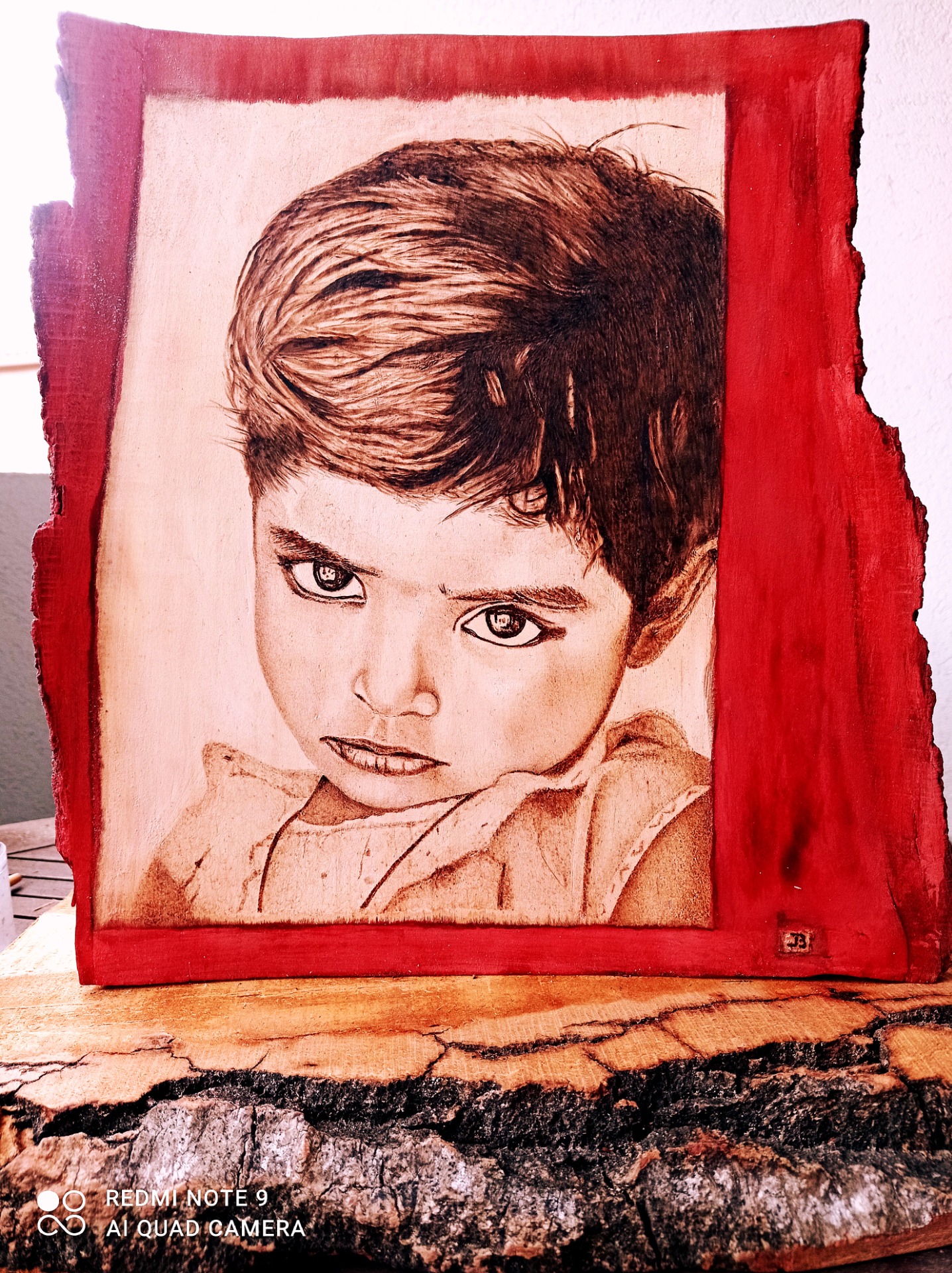 TIMIDE (sur socle bois de hêtre) 25cmx35cm